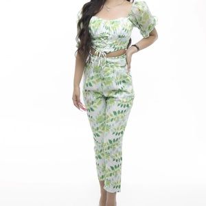 Gorgeous 2 piece outfit from a boutique size large